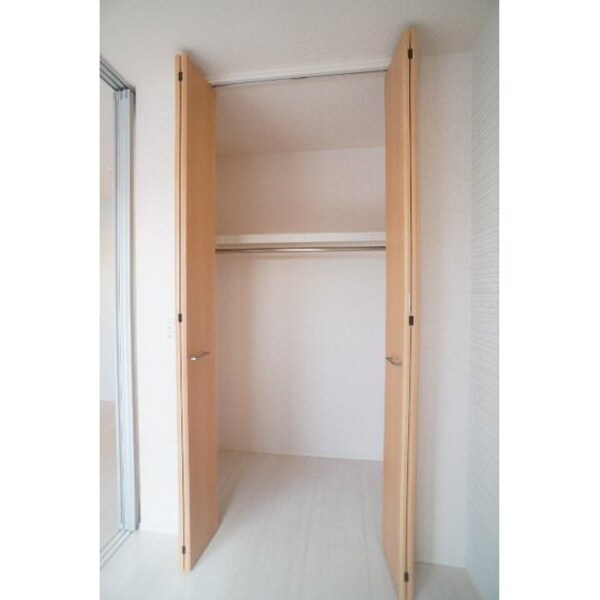 収納(※同仕様、別の部屋の写真です)
