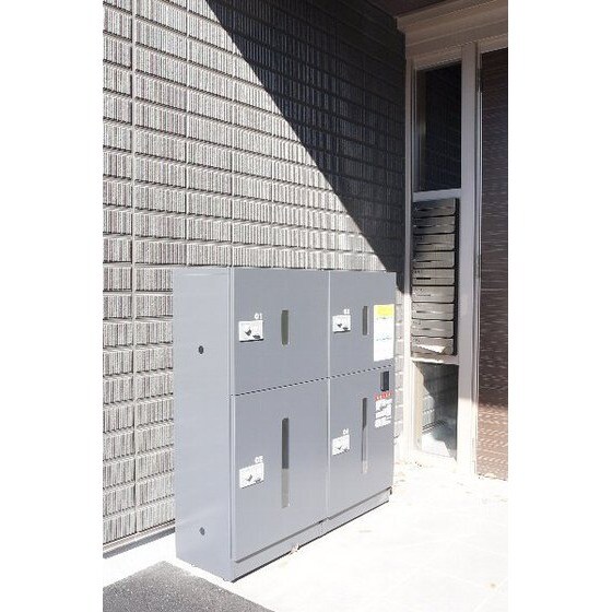 物件外観写真3　(宅配ボックス)