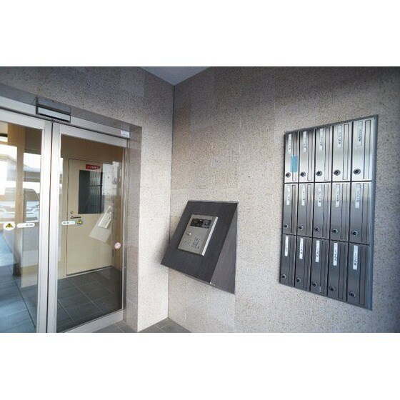 物件外観写真4　(オートロック)