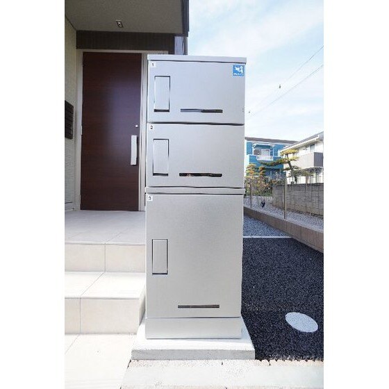 物件内観写真17　(宅配ボックスあり)