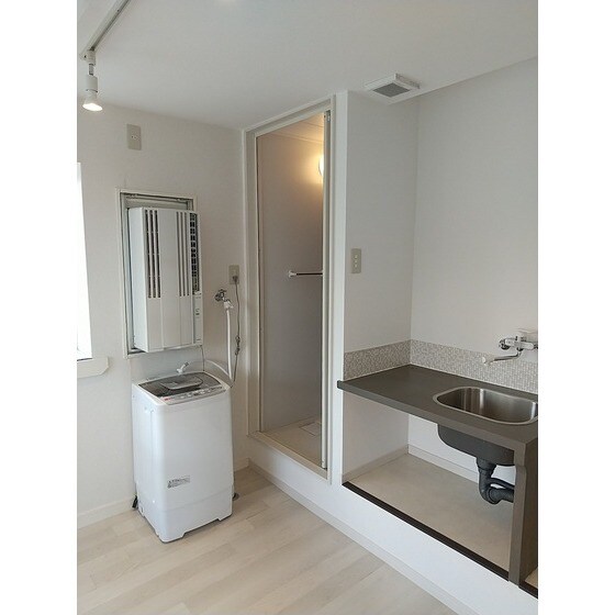 物件内観写真8　(室内洗濯機置き場)