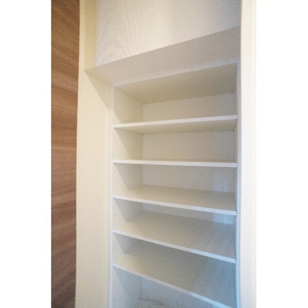 収納(廊下の収納)