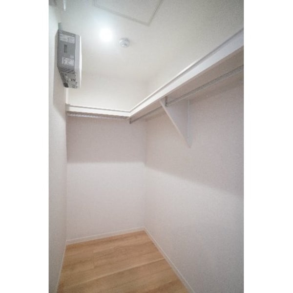 収納(※同仕様、別の部屋の写真です※)
