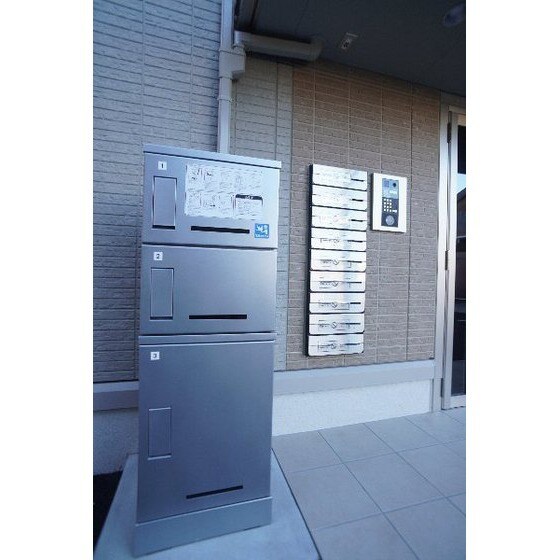 物件内観写真18　(宅配ボックス)