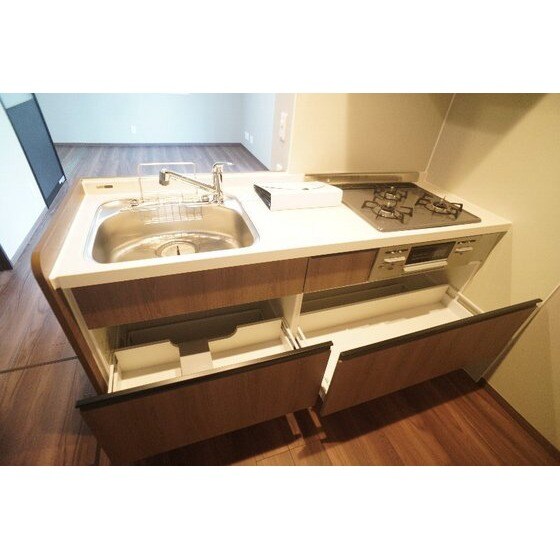 Ｄ－ＲＯＯＭ羅漢町のキッチン