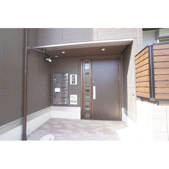 その他(共用エントランスにはオートロッ)