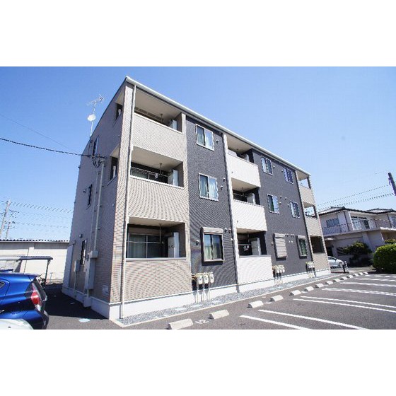 エミアス