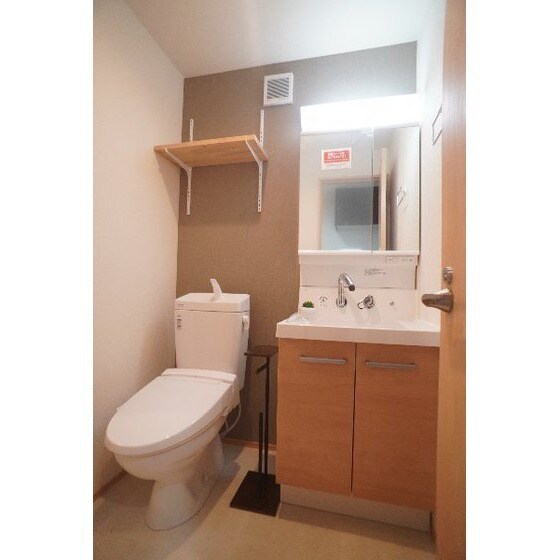 物件内観写真11　(※家具・装飾品は物件に付帯する)