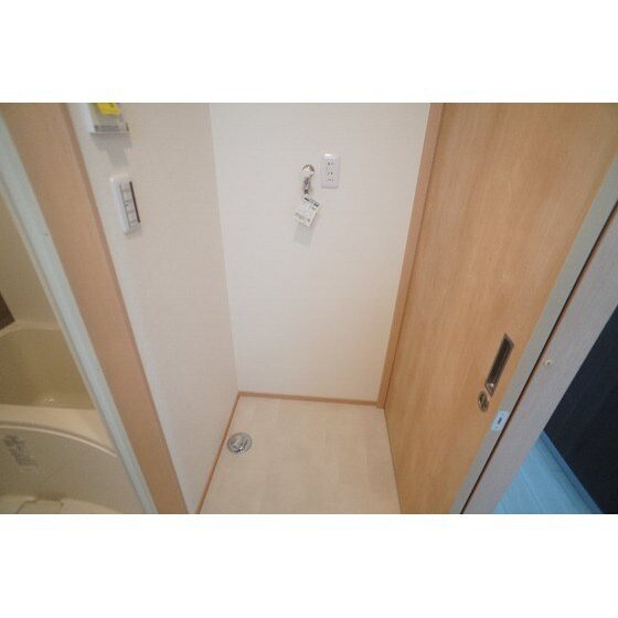 物件内観写真12　(室内洗濯機置き場)