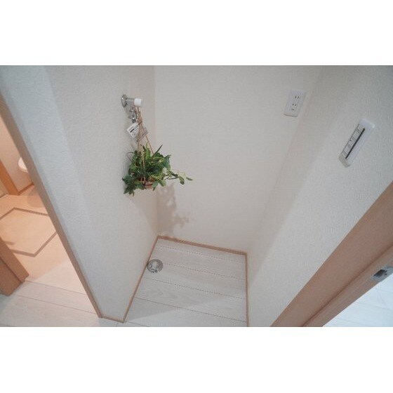 物件内観写真16　(室内洗濯機置き場※家具・装飾品)