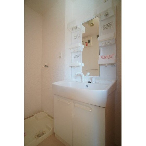 メゾン・トロワ・ド・ジャンコの洗面所