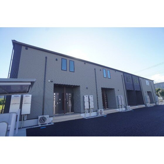 グラン　エースの物件外観写真