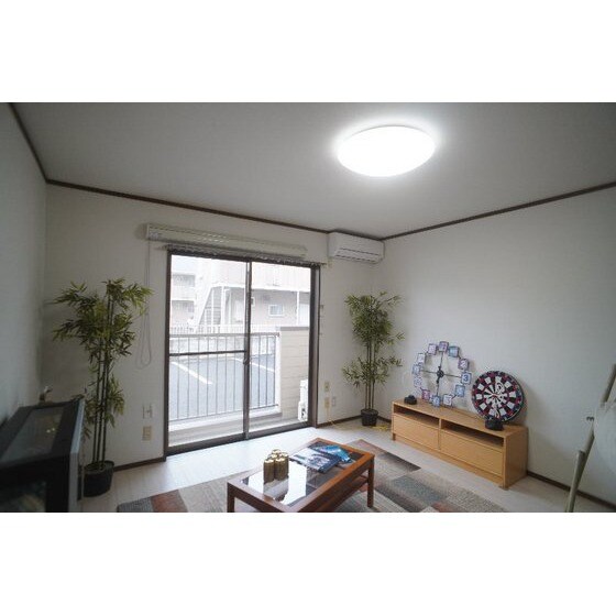 物件内観写真6　(※家具や装飾品は付帯しません)