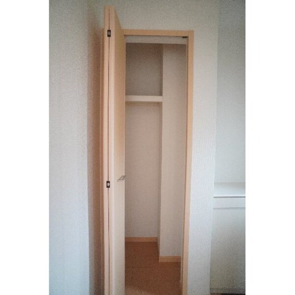 収納(廊下の収納)