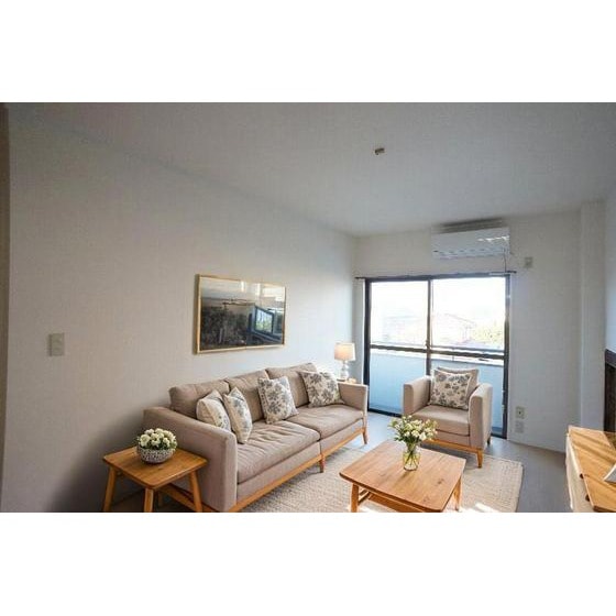 物件内観写真3　(CGで家具等を配置したもので家具)