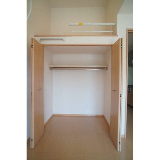 ナカイパレス　Ａの収納