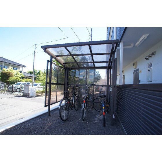 物件外観写真3　(駐輪場)