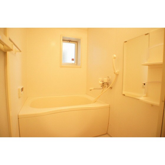 物件内観写真9　(追い炊き付き)