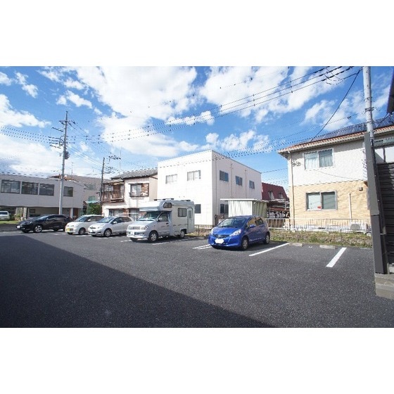 フィーノ　Ｂの駐車場