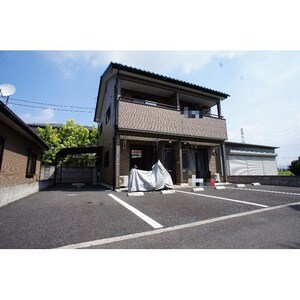 ハイツ関外観写真