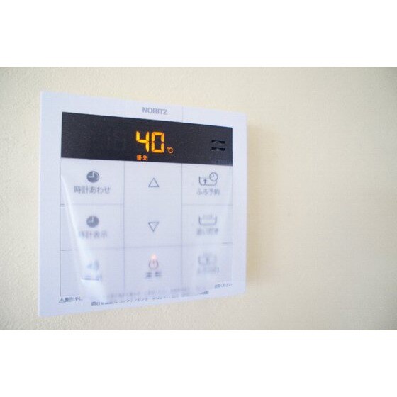 物件内観写真17　(給湯、追い炊き付き)