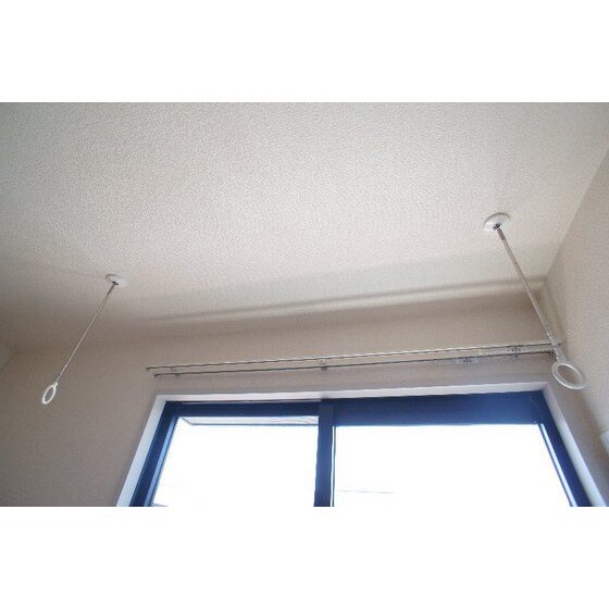 物件内観写真18　(室内物干し)