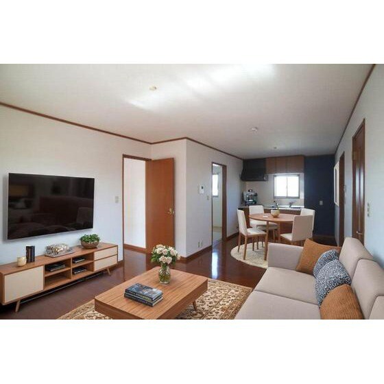 物件内観写真6　(CGで家具等を配置したもので家具)