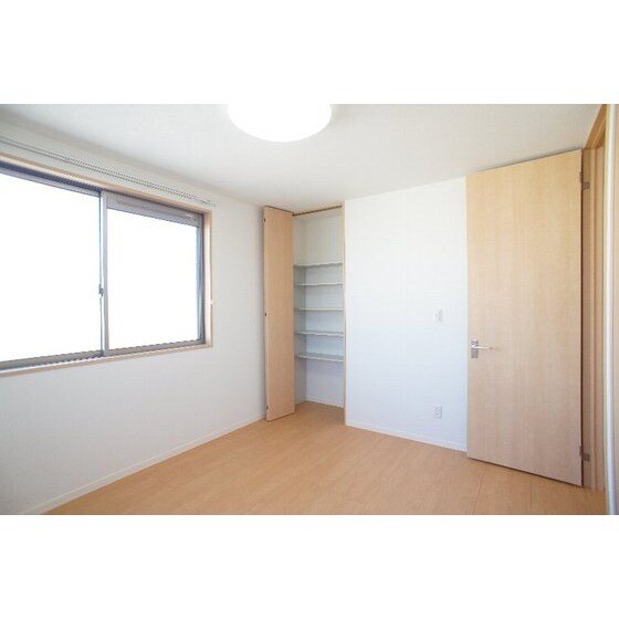 物件内観写真19　(洋室)