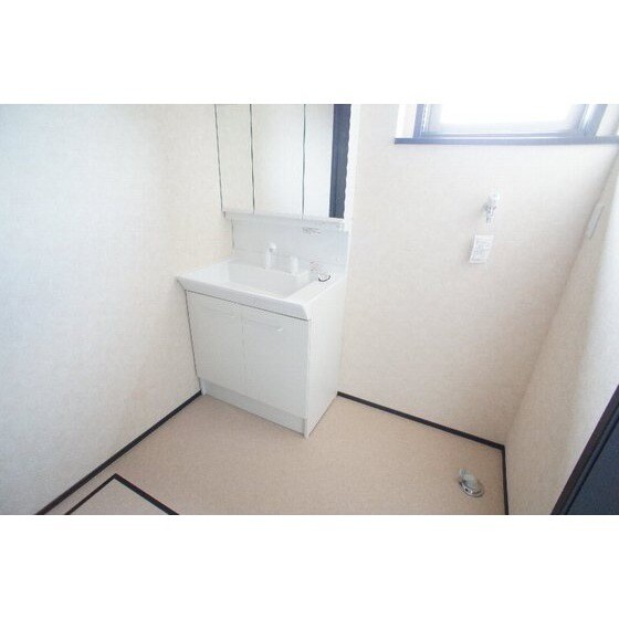 物件内観写真10　(シャンプードレッサー、室内洗濯)