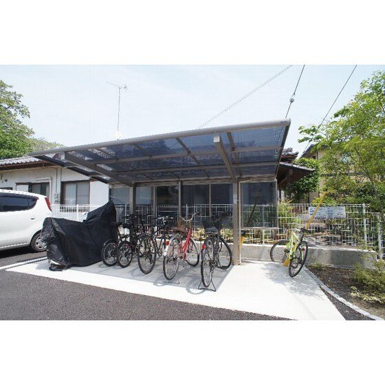 物件外観写真3　(駐輪場)