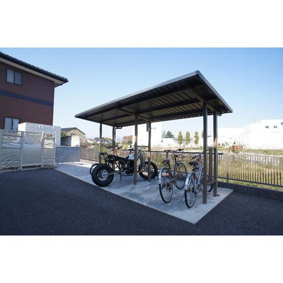 物件外観写真5　(駐輪場)