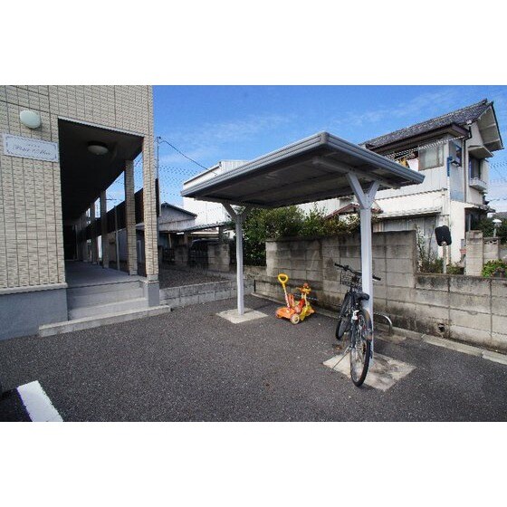 物件外観写真3　(駐輪場)