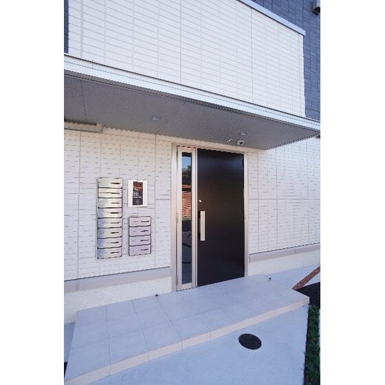 Ｙ’ｓアビタシオン江木のその他(共用エントランスにはオートロッ)