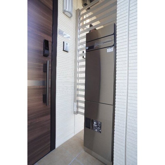 物件外観写真3　(宅配ボックスあり)