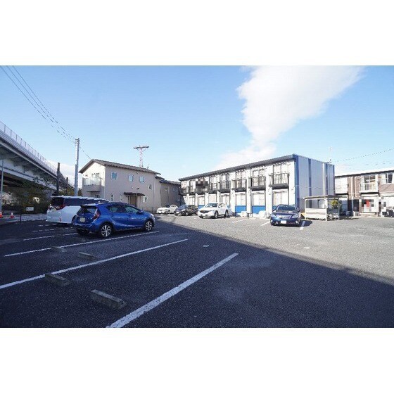 サージ　Ａの駐車場