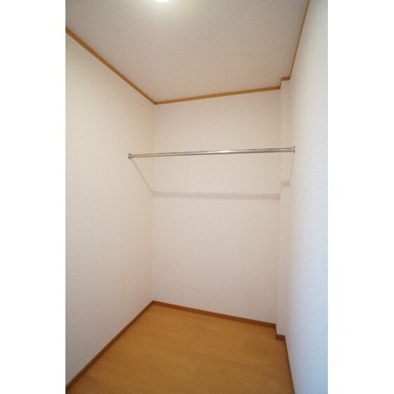 サージ　Ａの収納