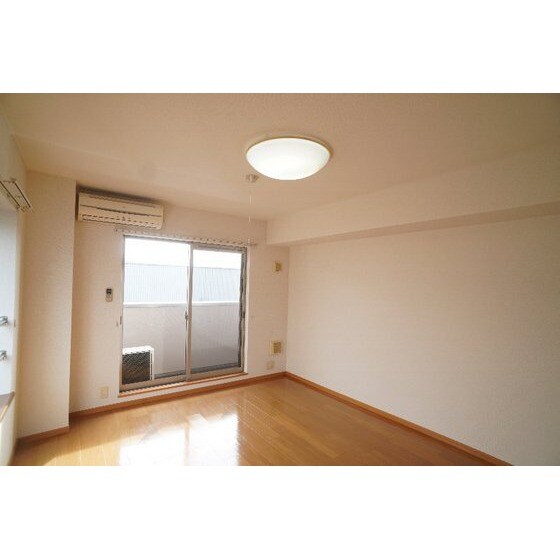 ナカイパレス　ＰａｒｔⅡの居室・リビング