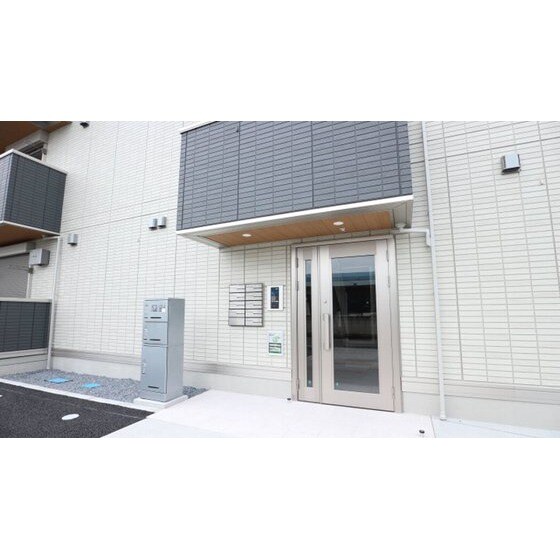 Ｄ－ＲＯＯＭ台新田町のその他(共用エントランスにはオートロッ)