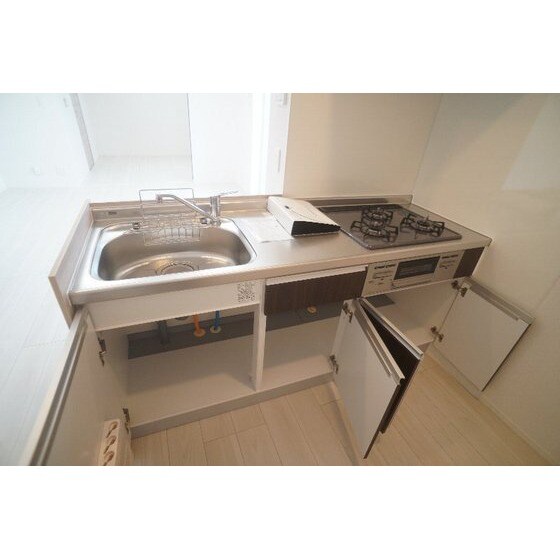 Ｄ－ＲＯＯＭ台新田町のキッチン