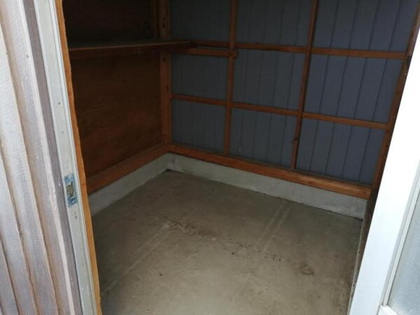 その他設備(専用倉庫)