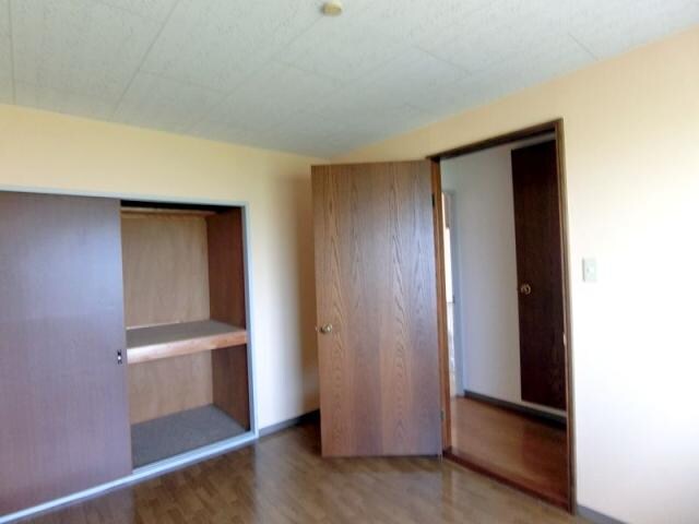 物件内観写真8　(洋室)