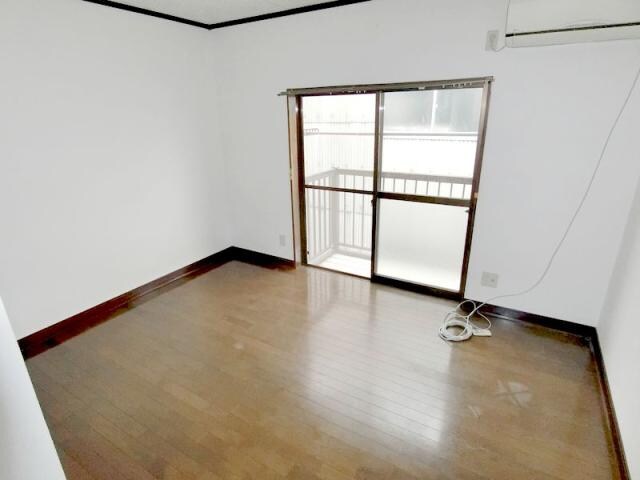 物件内観写真2　(イメージ)