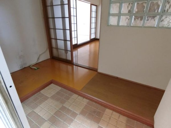 玄関周り(玄関)