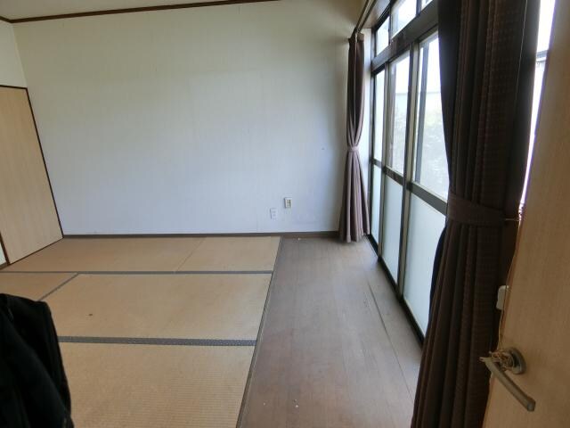 物件内観写真3　(和室)