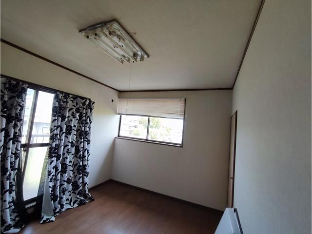 物件内観写真7　(洋室)