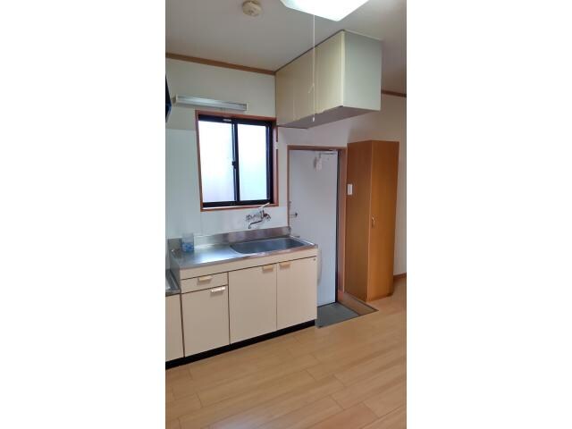 物件内観写真2　(DK)