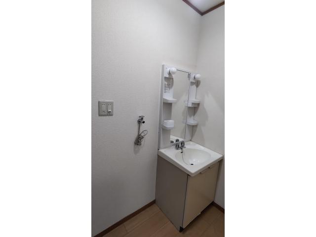 物件内観写真6　(洗面所)