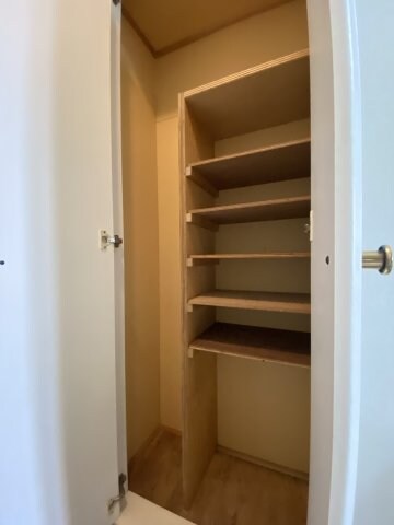 物件内観写真2　(シューズボックス)