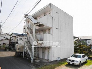 シャネルハイツ大財外観写真