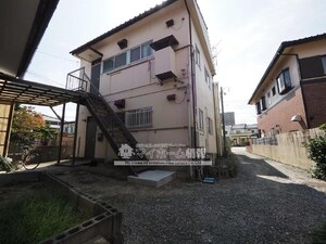 桑原アパート外観写真